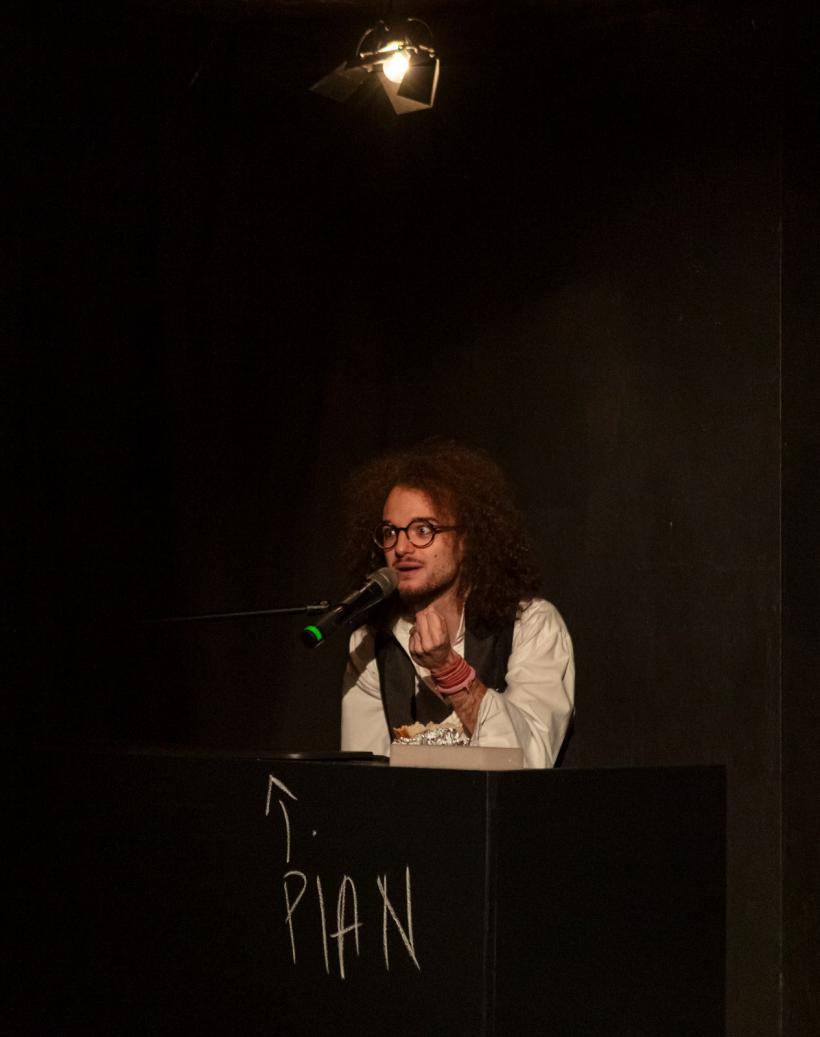 Premiera oficială NU SUNT TURNUL EIFFEL la Teatrul de Comedie 18872271