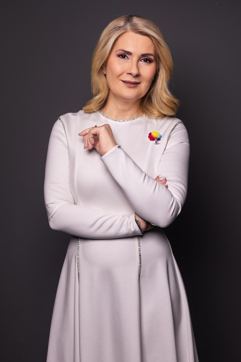 Ajut eu! Cea mai mare platformă în care accelerăm visuri!  Din 29 noiembrie, la Antena 1 18872477