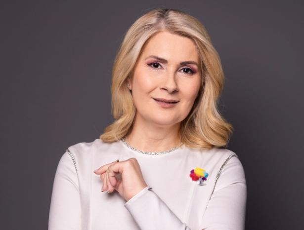 Ajut eu! Cea mai mare platformă în care accelerăm visuri!  Din 29 noiembrie, la Antena 1 18872478