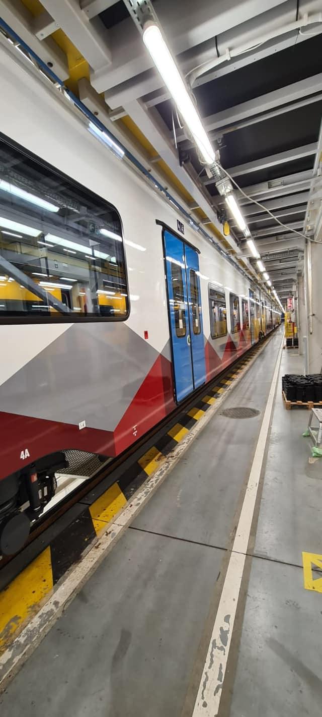 Primul tren din cele 37 cumpărate de ARF pornește miercuri spre România. Cum arată vagoanele 18872491