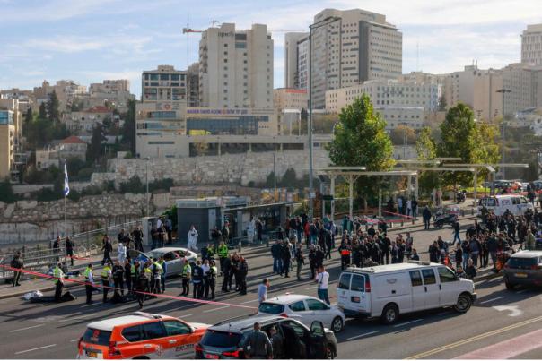 Atac șocant la Ierusalim: doi membri Hamas au deschis focul într-o stație de autobuz și au ucis trei oameni, la scurt timp după prelungirea armistițiului în Gaza 18872740