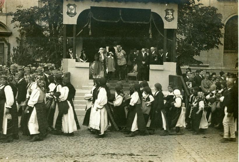 Interviu-eveniment cu președintele Academiei Ioan Aurel Pop: „Asta îi doresc eu țării: să ne țină și să ne redea demnitatea, bucuria de a fi români” 18872596