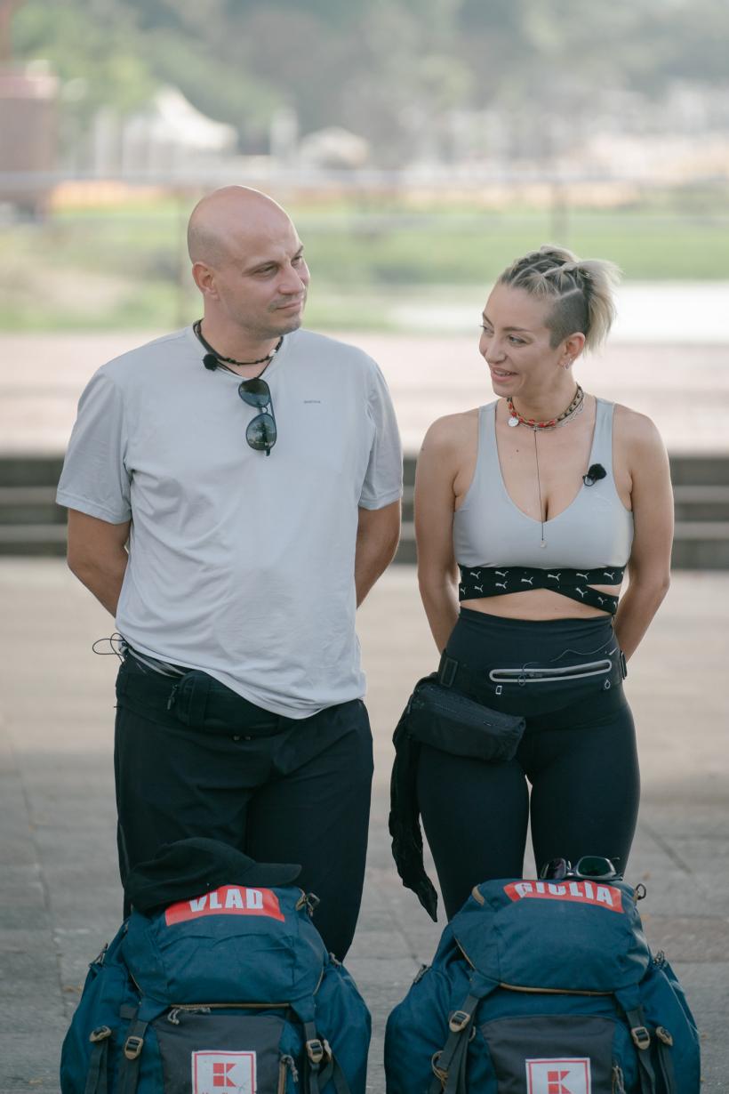 Diseară, de la 20:30, la America Express: întâlnire palpitantă la cursa pentru ultima șansă  Concurenții hrănesc crocodili într-o pădure de mangrove 18872893