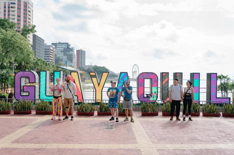 America Express, lider de audiență  Romică și Cătălin Țociu, salvați aseară de soarele verde de la eliminare 18873017