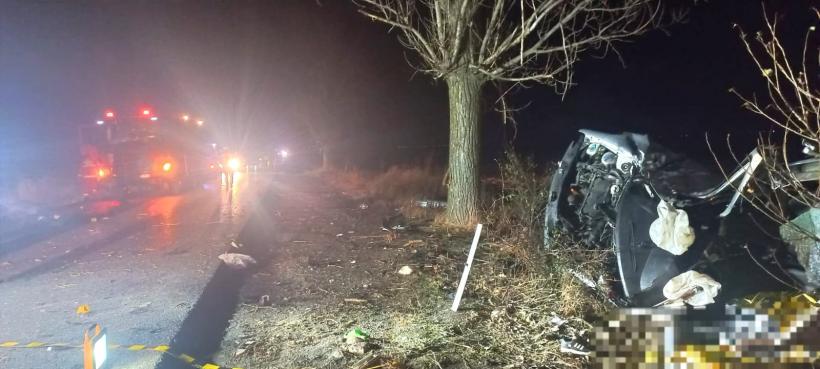 Accident teribil în Teleorman: Doi bărbați au decedat, iar o femeie se zbate între viață și moarte după ce o mașină s-a răsturnat pe câmp