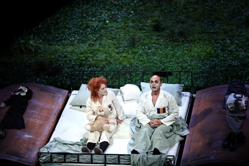 CONUL LEONIDA FAȚĂ CU REACȚIUNEA, direcția scenică Felix Alexa, la Teatrul Național din Timișoara 18873534