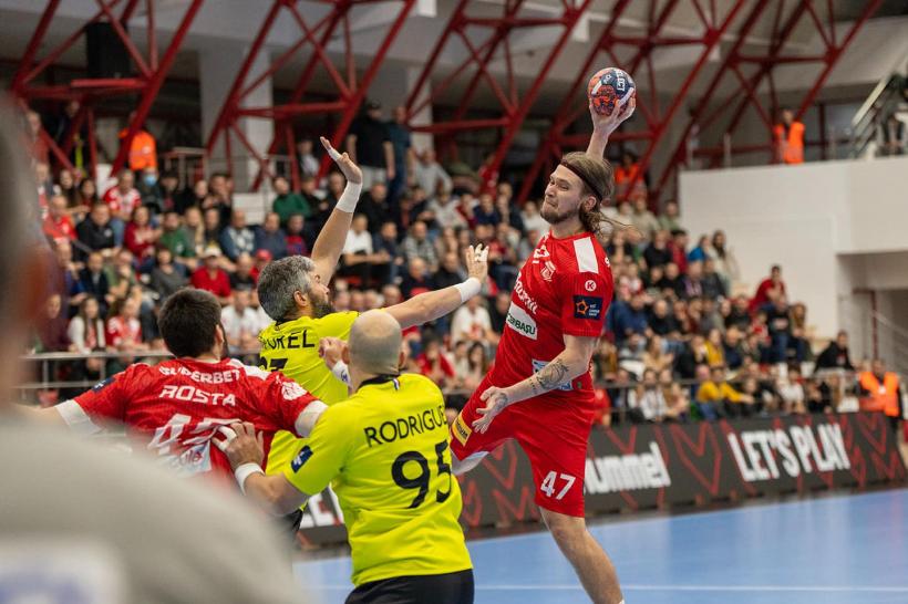 Dinamo București și CSM Constanța, calificate în primăvara europeană a handbalului masculin 18873599