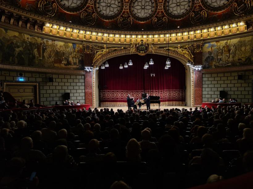Duelul Viorilor: un debut spectaculos cu casa închisă la Ateneul Român  Urmează Ploiești, Timișoara și Craiova 18873395