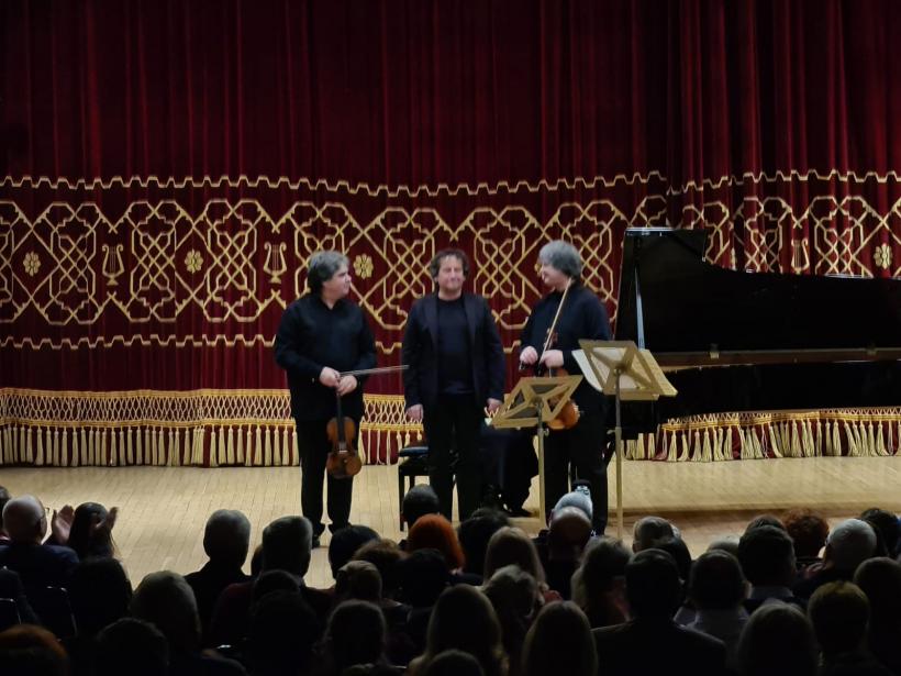 Duelul Viorilor: un debut spectaculos cu casa închisă la Ateneul Român  Urmează Ploiești, Timișoara și Craiova 18873397