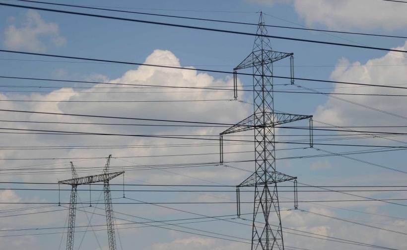 Energia verde, pusă greu în rețea: Vrem energie regenerabilă, dar îi punem multe piedici 18873494