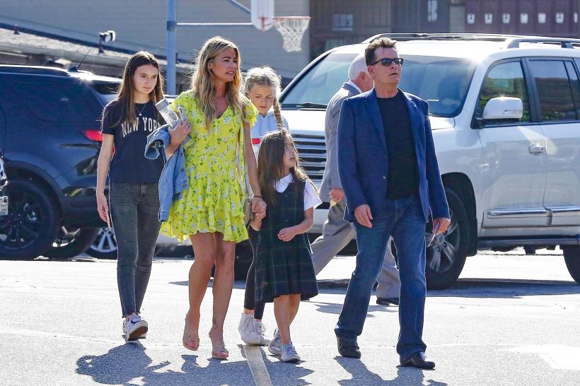 Cum a renunțat celebrul actor Charlie Sheen la băutură. Vedeta din "Doi bărbați și jumătate" nu a mai pus gura pe alcool de 6 ani  18873931