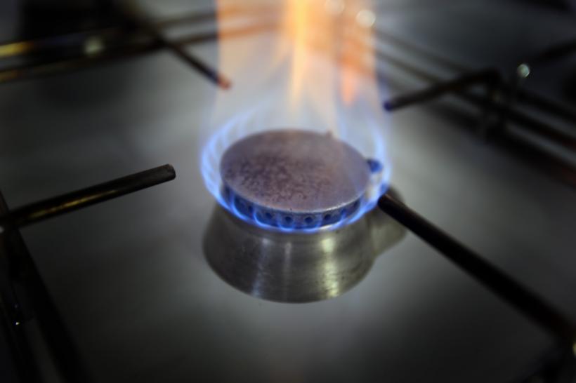 În România cresc prețurile la energie electrică și gaze, deși în toată Europa au scăzut. ANRE verifică scumpirile artificiale  18874190