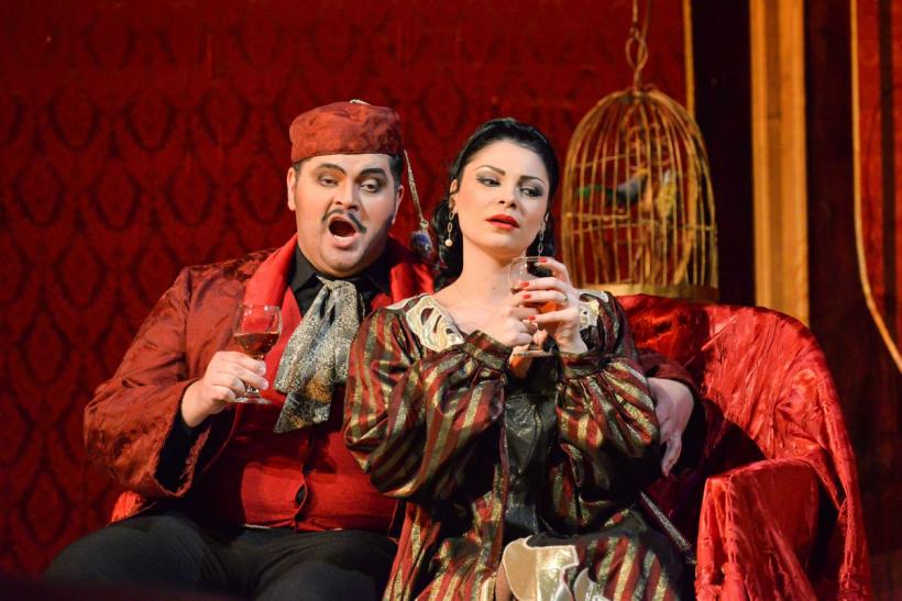 Atmosferă festivă la trecerea dintre ani, pe Scena Operei române clujene! 18874151