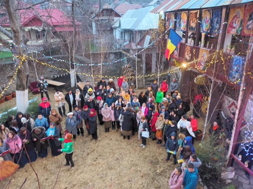 Colinde, plăcinte și gogoși gratis, în nordul Dâmboviței 18874248