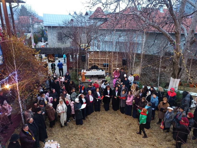 Colinde, plăcinte și gogoși gratis, în nordul Dâmboviței 18874254