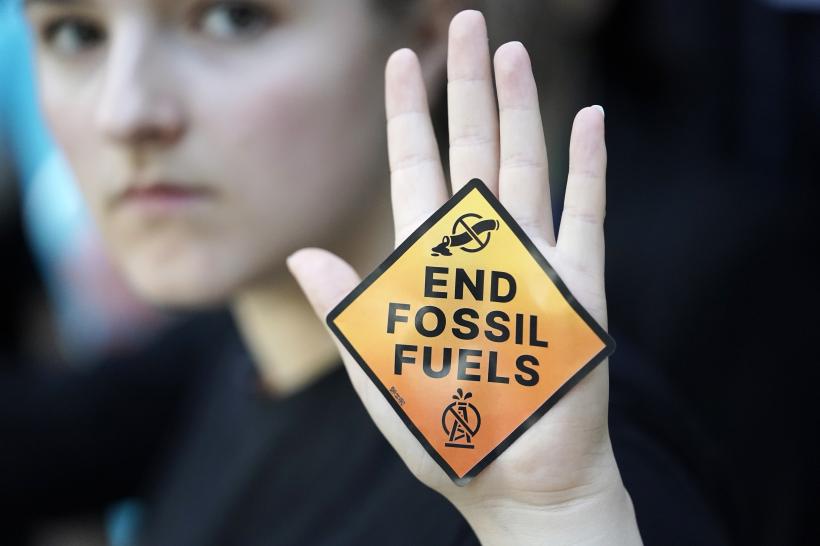 Liderii lumii vor renunțarea la combustibili fosili. Producătorii de petrol: este o presiune nejustificată și disproporționată cu consecințe ireversibile