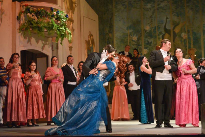 Atmosferă festivă la trecerea dintre ani, pe Scena Operei române clujene!