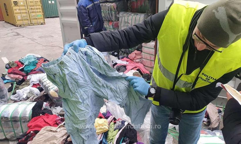 30 de tone de deșeuri de haine și încălțăminte, oprite la vama Giurgiu