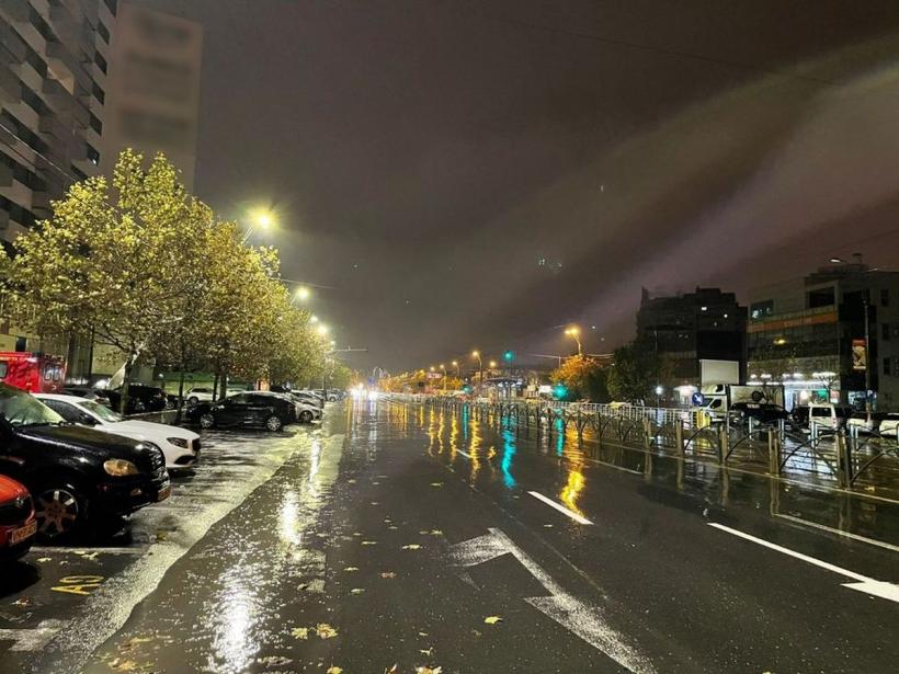 N. Dan: Mii de stâlpi de iluminat din Capitală vor fi dotați cu sistem de telegestiune 18874904