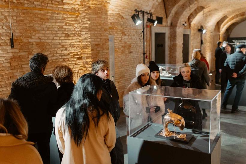 ARCUB – HANUL GABROVENI a deschis porțile CĂTRE „Universul lui Salvador DALÍ”: Peste 2.000 de persoane vor vizita expoziția până la finalul PRIMEI săptămâni 18875100