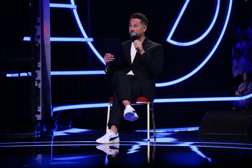 Nick Bodea aduce inteligența artificială în platoul iUmor. Jurații iUmor, față în față cu propriile avataruri create de AI, în ediția specială iUmor, difuzată sâmbătă, ora 20.00, la Antena 1 18875153