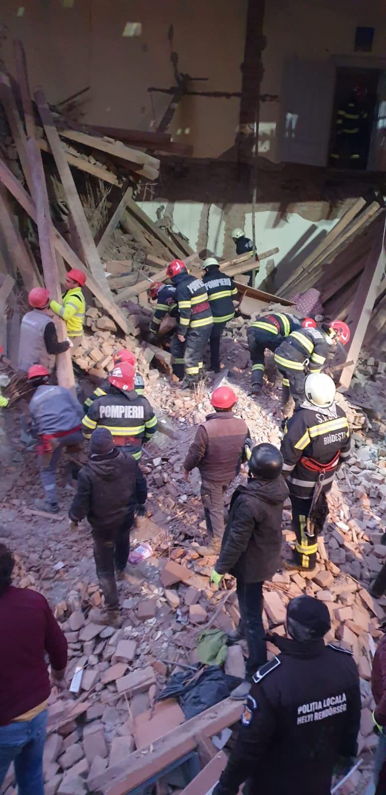 Tragedie la liceul din Odorheiu Secuiesc: Una dintre victime a murit 18875773