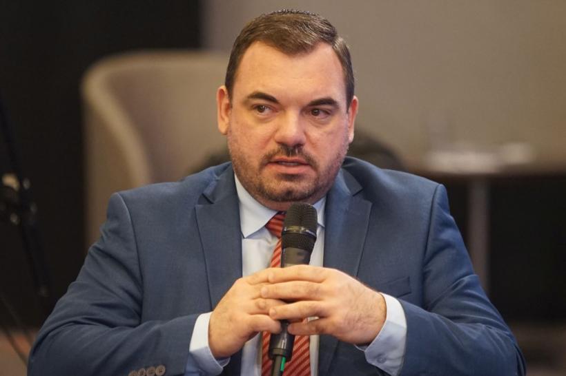 Medicii, plătiți după criterii de performanță 18875762