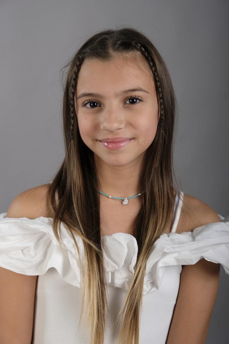 Moș Crăciun ajunge în platoul Ești mai deștept decât un copil de clasa a V-a?  Copiii vedetelor se întrec cu concurenţi inediţi în ediţiile speciale ale emisiunii 18876325