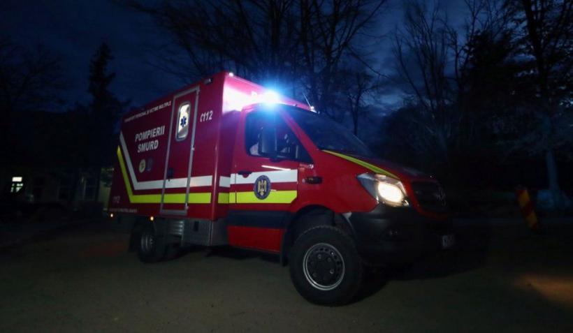 Accident între trei mașini în Vâlcea: un copil și un adult au ajuns la spital