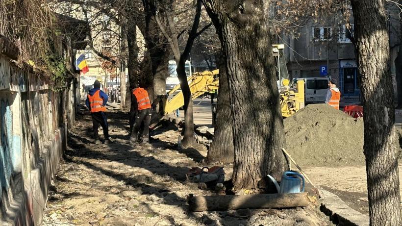 Nicușor Dan anunță investiții de 34 de milioane de lei în repararea trotuarelor din Capitală 18876589