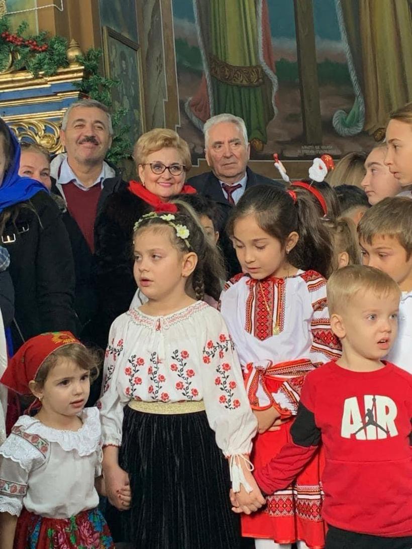 Umaniștii au dat startul la colinde,  și la alegerile pentru anul 2024 18876617