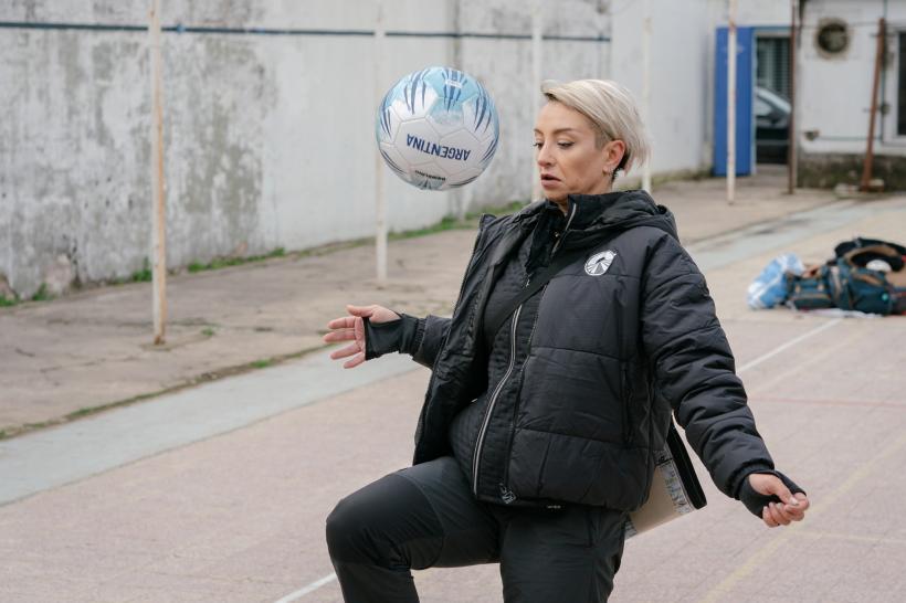 Etapa finală a sezonului 6 America Express începe în această seară: echipele se înfruntă pe terenul de fotbal, în orașul lui Leo Messi 18876722