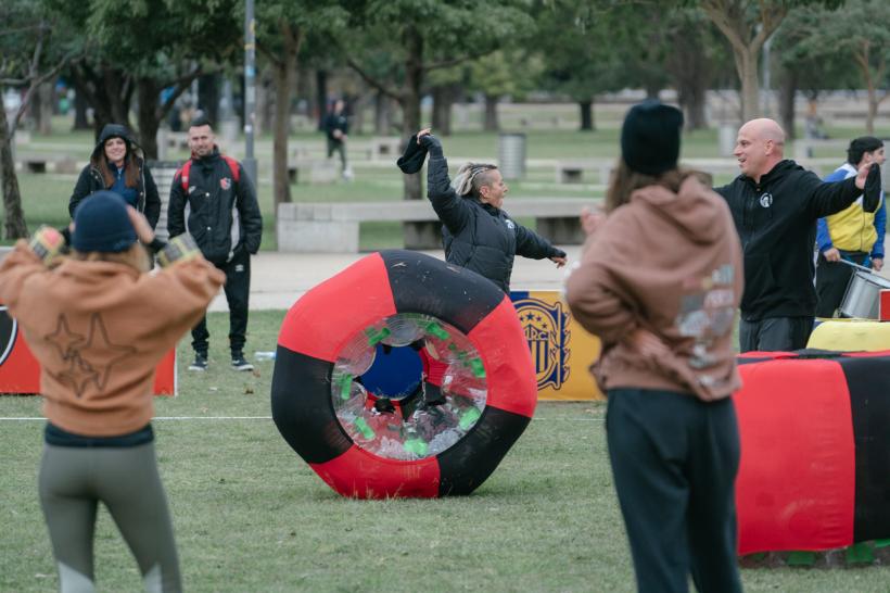 Giulia și Vlad Huidu au câștigat ultima amuletă a sezonului 6 America Express. Irina Fodor pune în joc diseară cuferele care aduc eliminarea dinaintea Marii Finale 18876811