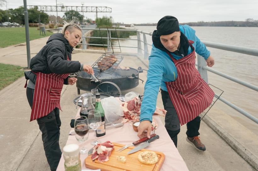 Giulia și Vlad Huidu au câștigat ultima amuletă a sezonului 6 America Express. Irina Fodor pune în joc diseară cuferele care aduc eliminarea dinaintea Marii Finale 18876812