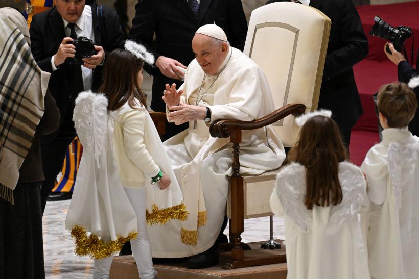 Urbi et Orbi, mesajul Papei Francisc, de Crăciun: copiii măcelăriți în războaie sunt micii Iisuși de astăzi 18876861