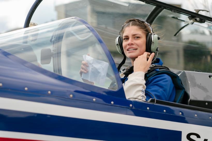 America Express, lider de audiență. Adrenalină la cote maxime, la proba zborului acrobatic. Diseară sunt desemnate cele două echipe finaliste! 18876980