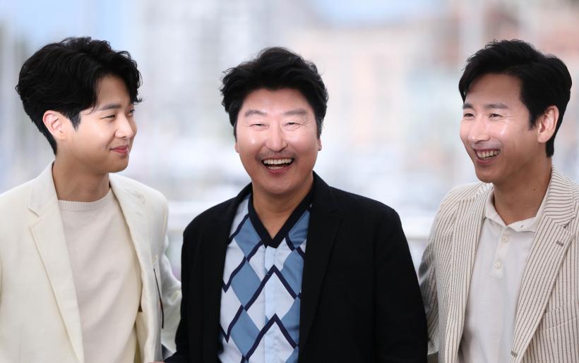 Actor cunoscut din filmul premiat cu Oscar „Parazit”, găsit mort într-o parcare. Anchetatorii suspectează că s-a sinucis 18877052