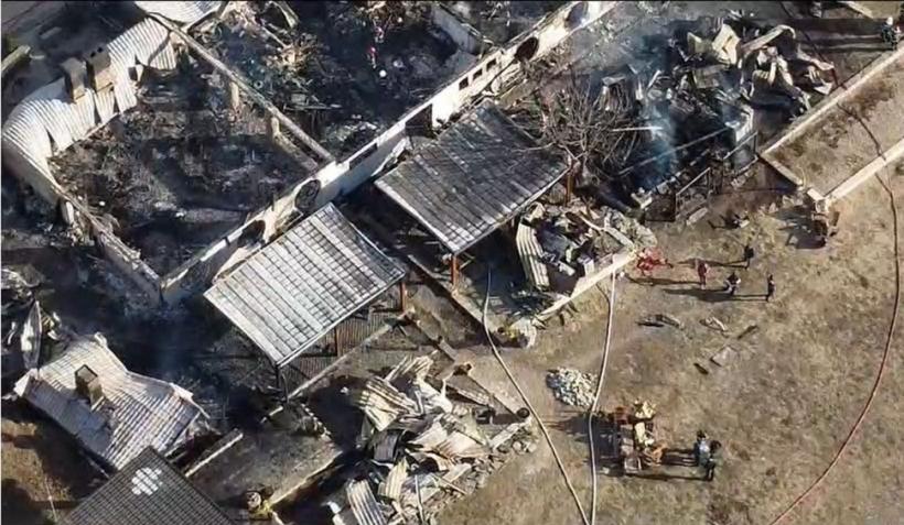 Lista victimelor incendiului de la Ferma Dacilor. Pensiunea a ars în a doua zi de Crăciun 18877173