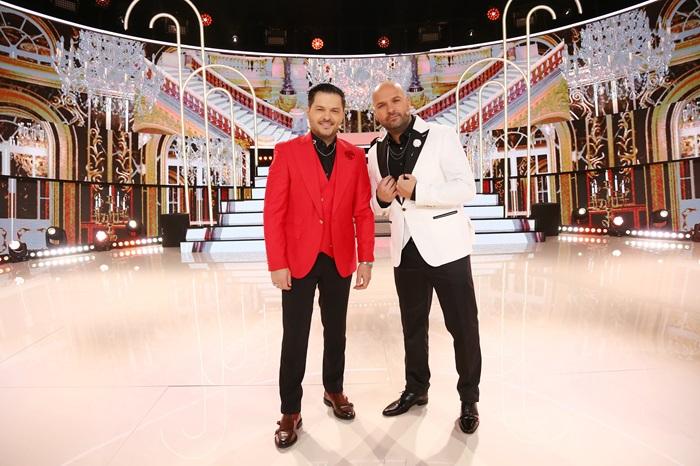 Revelionul cel neBUN aduce la Antena 1 zeci de vedete, care se întrec în cel mai tare concurs de revelioane. Liviu şi Andrei împreună cu Nea Mărin, gazdele show-ului din noaptea dintre ani 18877254