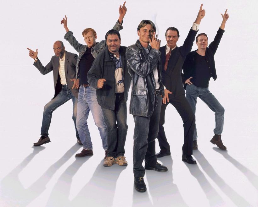 Doliu în lumea filmului. Un actor din Full Monty a murit  18877669