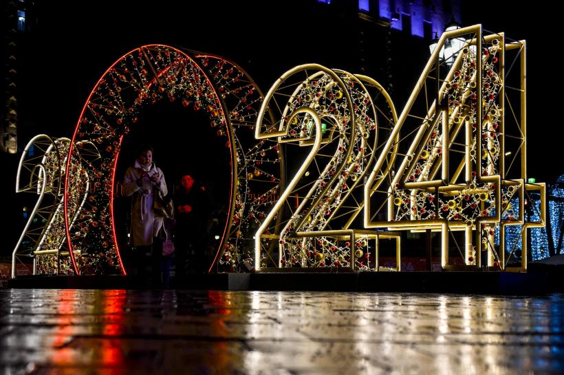 Locuitorii din Kiribati, primii care au intrat în 2024! 18877717