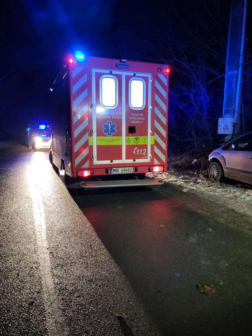 Accident grav în județul Cluj. Șase persoane, printre care doi copii, au fost rănite  18877937
