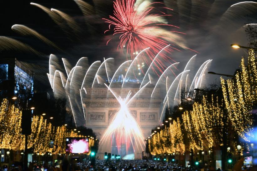 „Faceți mișcare în fiecare zi! ”- mesajul cu care Arcul de Triumf din Paris a fost iluminat