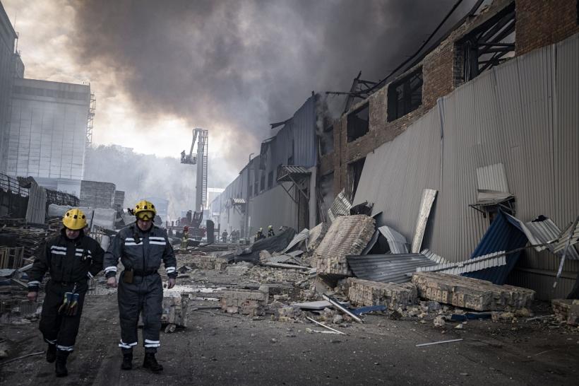 Kievul, atacat cu rachete și drone. Mai multe incendii au izbucnit în oraș