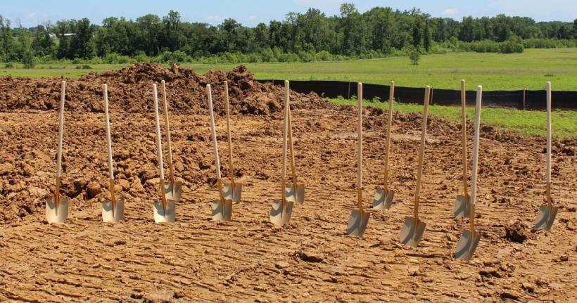 Telenovela A8. Încep lucrările la autostrada care devorează de 17 ani studii de fezabilitate 18878213