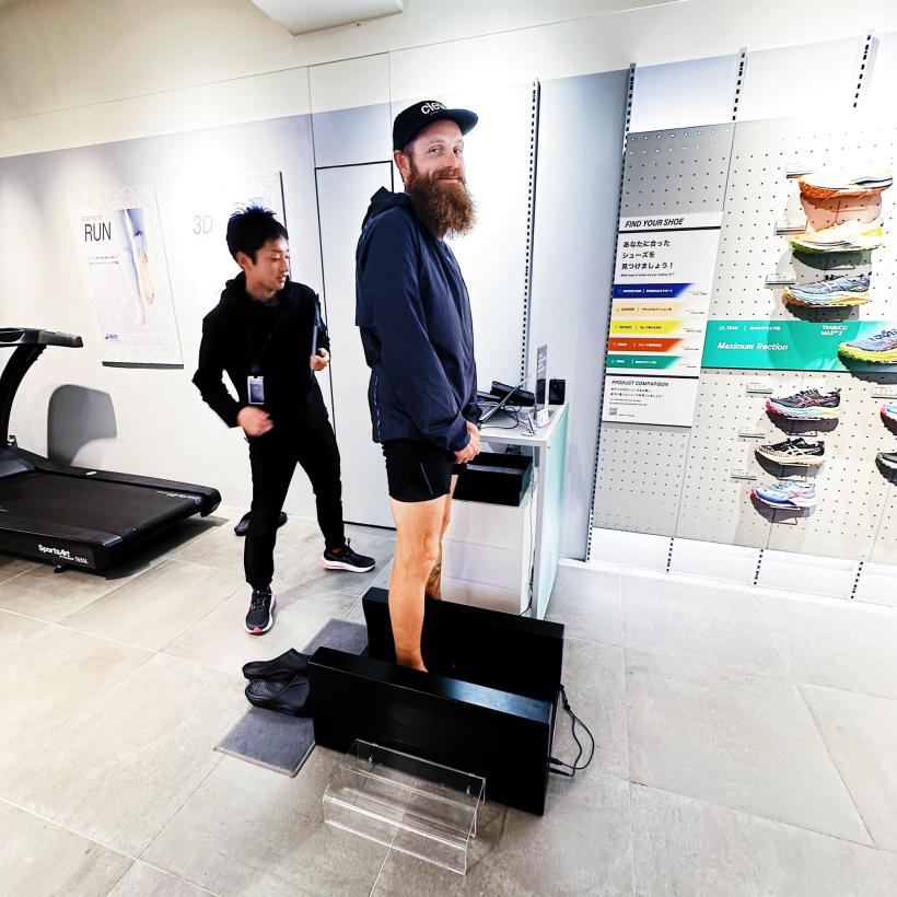 Record mondial: Un bărbat din Toronto aleargă 242 de maratoane într-un an 18878423