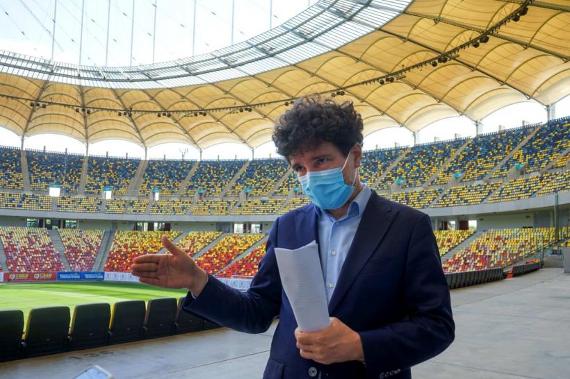 Nicușor Dan marchează lunar 280.000 de euro în contul „instalatorilor” de la Stadionul Național