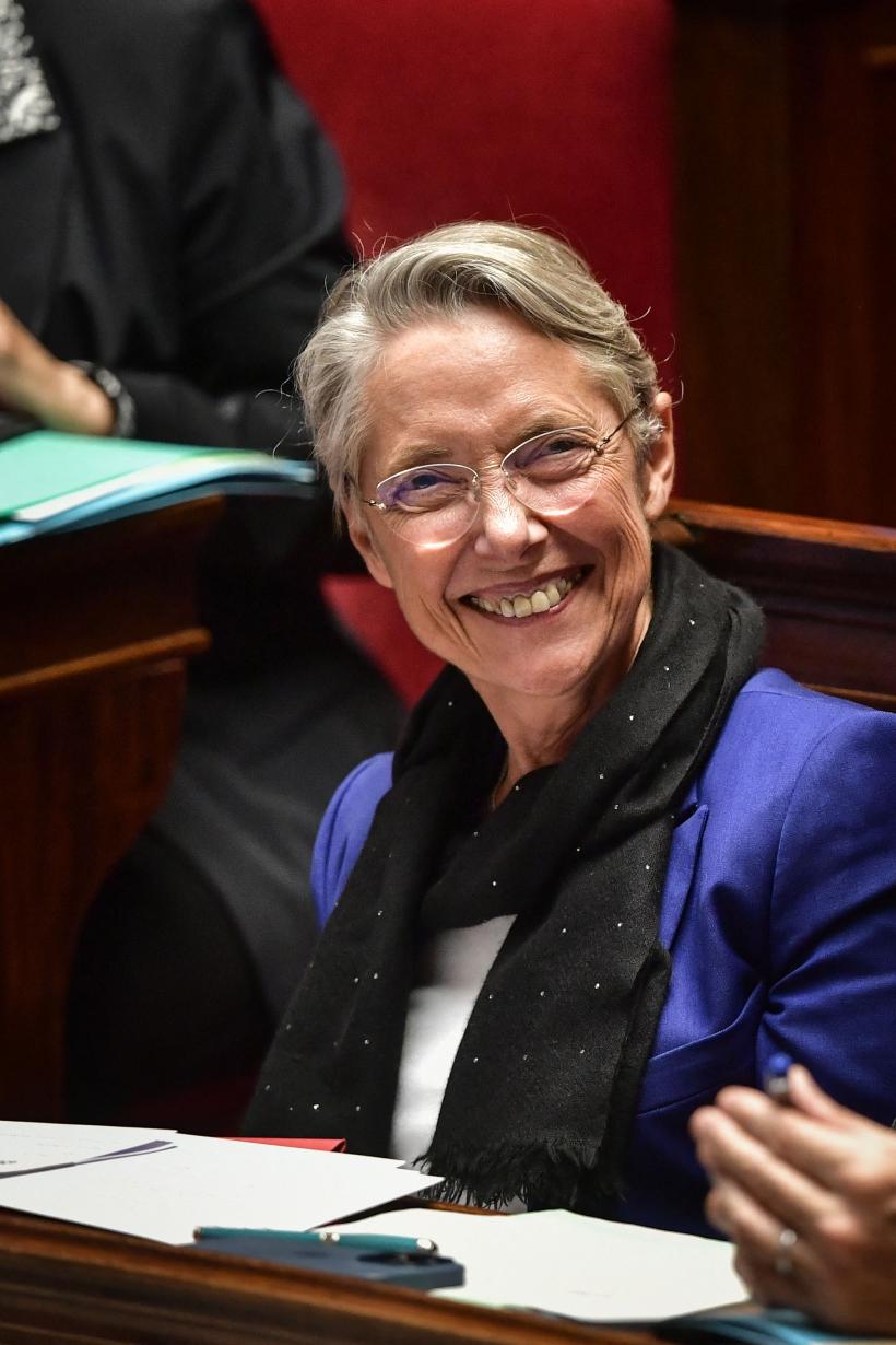 Premierul Franței și-a dat demisia 18878760