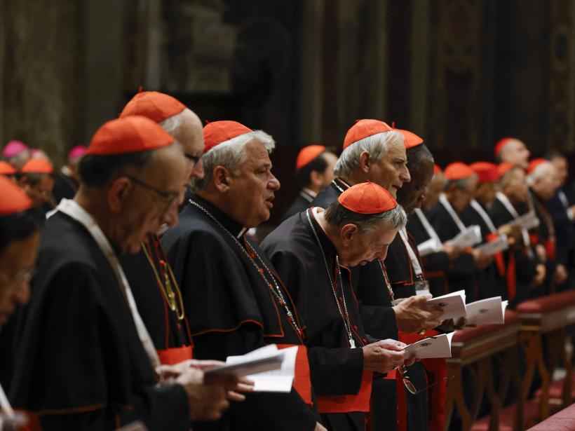 Vaticanul dezbate posibilitatea ca preoții romano-catolici să se căsătorească 18878614