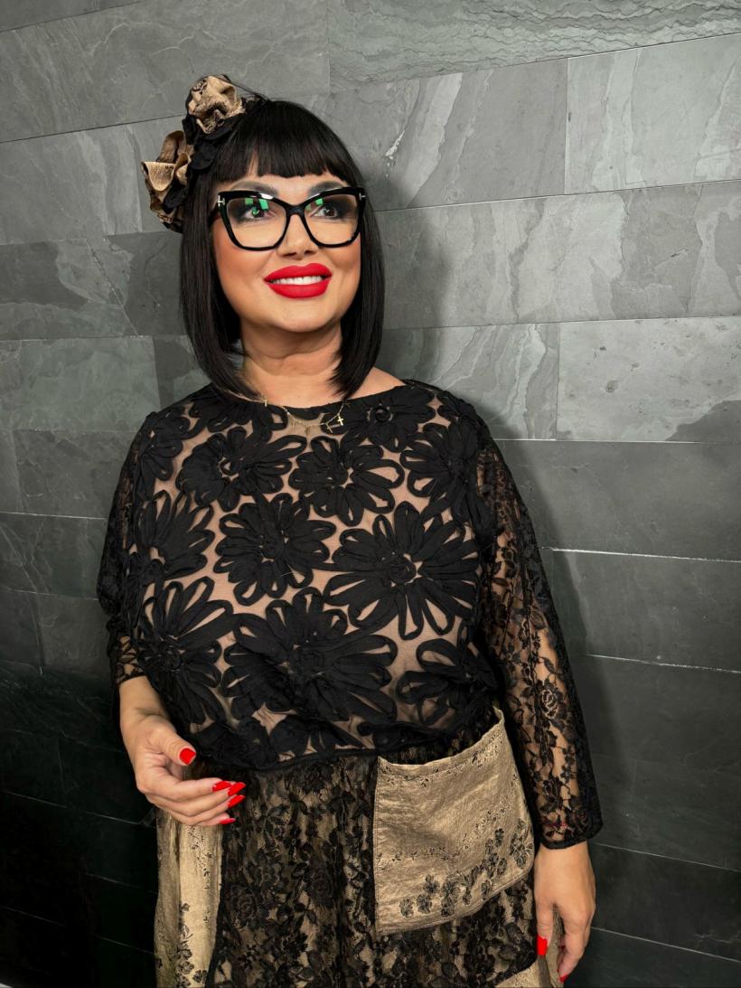 Ozana Barabancea, singura femeie cântăreață și dirijor din România 18878729